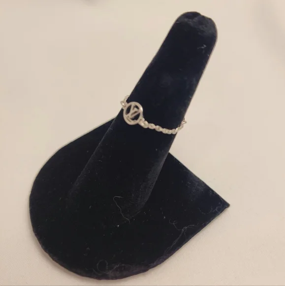 Authentic Louis Vuitton Silver Chain blooming strass ring Unique RARE
